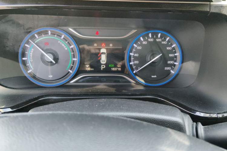 Used AION S 2023 Meizu 580 Lithium Iron Phosphate Odometer Close Up