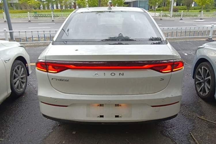 Used AION S 2023 Meizu 580 Lithium Iron Phosphate Rear