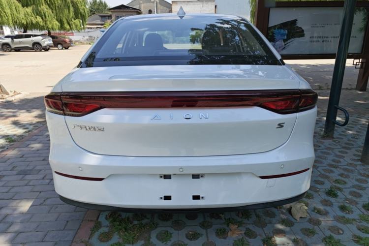 Used AION S 2023 Xuan 580 55.2 kWh Lithium Iron Phosphate Rear