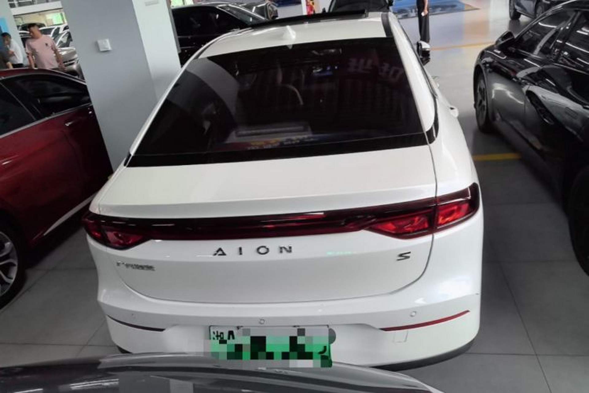 Used AION S 2023 Xuan 580 55.2 kWh Lithium Iron Phosphate Rear