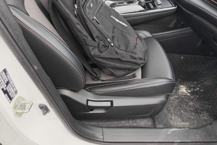 Used AION S 2023 Meizu 580 Lithium Iron Phosphate Right Front Seat