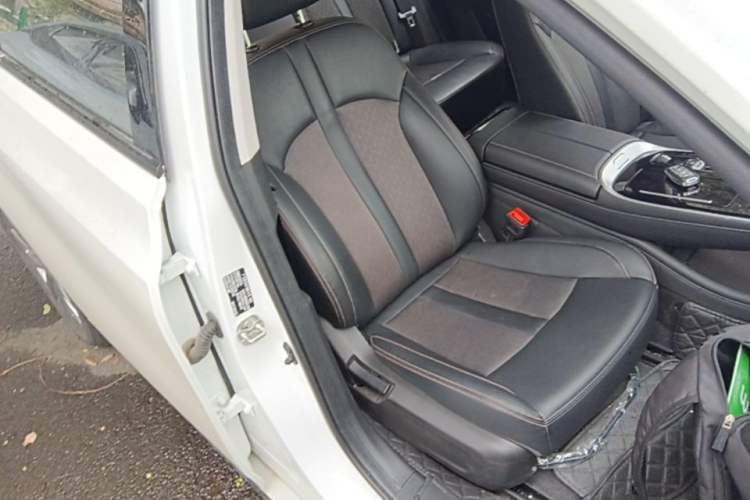 Used AION S 2023 Meizu 580 Lithium Iron Phosphate Right Front Seat