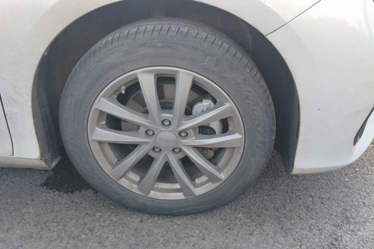 Used AION S 2023 Meizu 580 Lithium Iron Phosphate Right Front Wheel Hub