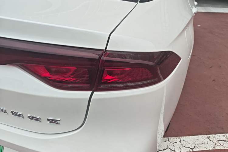 Used AION S 2023 Meizu 580 Lithium Iron Phosphate Right Rear Taillight