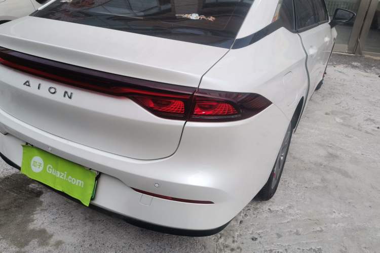 Used AION S 2023 Meizu 580 Lithium Iron Phosphate Right Rear Taillight