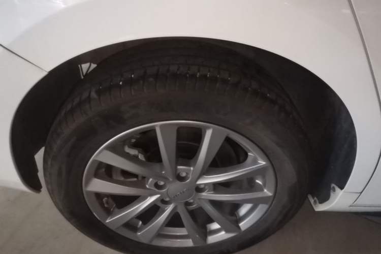 Used AION S 2023 Meizu 580 Lithium Iron Phosphate Right Rear Wheel Hub