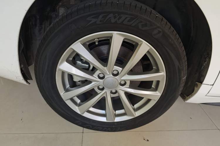 Used AION S 2023 Meizu 580 Lithium Iron Phosphate Right Rear Wheel Hub