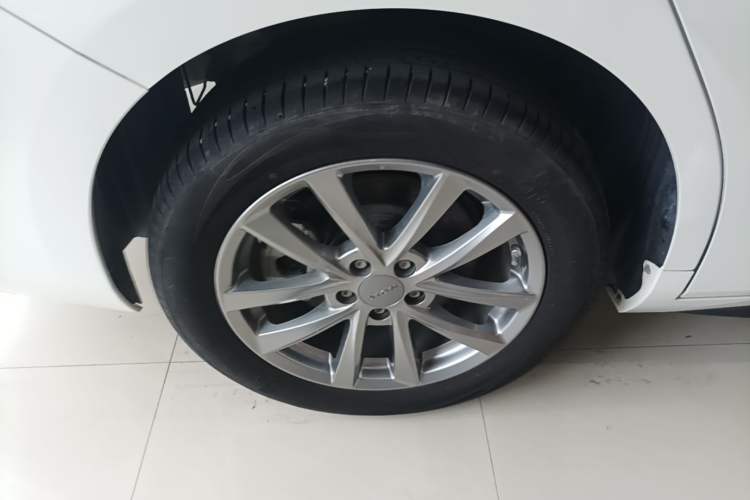 Used AION S 2023 Meizu 580 Lithium Iron Phosphate Right Rear Wheel Hub