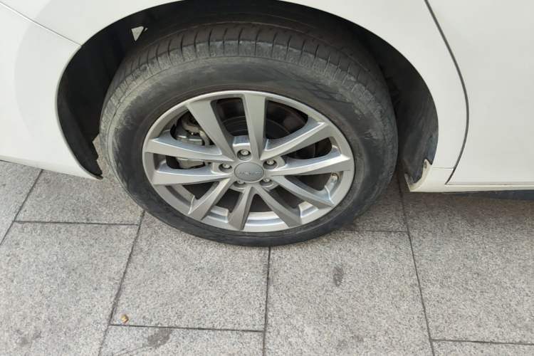 Used AION S 2023 Meizu 580 Lithium Iron Phosphate Right Rear Wheel Hub