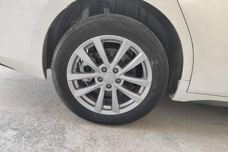 Used AION S 2023 Meizu 580 Lithium Iron Phosphate Right Rear Wheel Hub