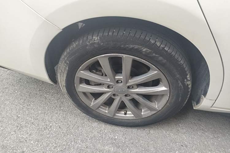 Used AION S 2023 Meizu 580 Lithium Iron Phosphate Right Rear Wheel Hub