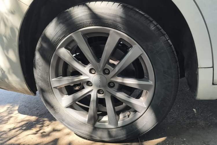 Used AION S 2023 Xuan 580 55.5 kWh Lithium Iron Phosphate Right Rear Wheel Hub