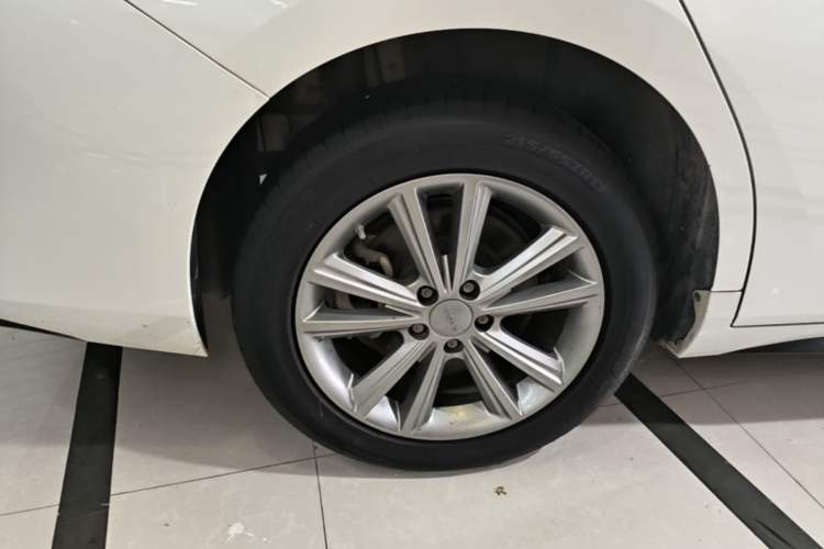 Used AION S 2023 Meizu 580 Lithium Iron Phosphate Right Rear Wheel Hub