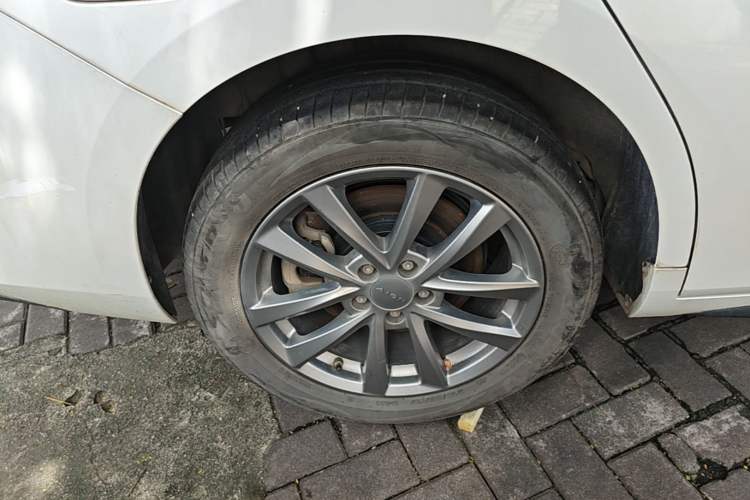 Used AION S 2023 Meizu 580 Lithium Iron Phosphate Right Rear Wheel Hub
