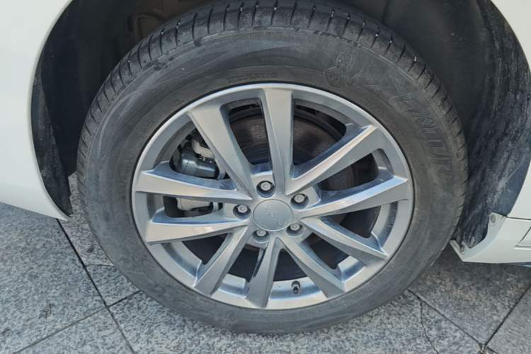 Used AION S 2023 Meizu 580 Lithium Iron Phosphate Right Rear Wheel Hub