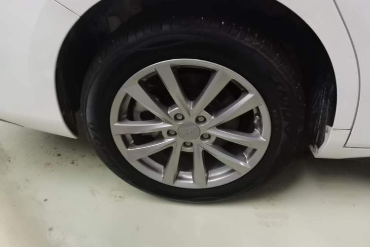 Used AION S 2023 Meizu 580 Lithium Iron Phosphate Right Rear Wheel Hub
