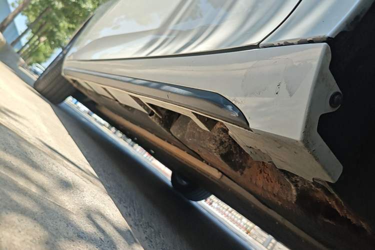 Used AION S 2023 Meizu 580 Lithium Iron Phosphate Right Side Sill