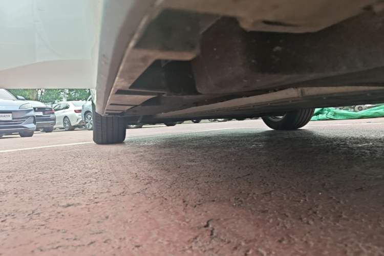 Used AION S 2023 Meizu 580 Lithium Iron Phosphate Right Side Sill