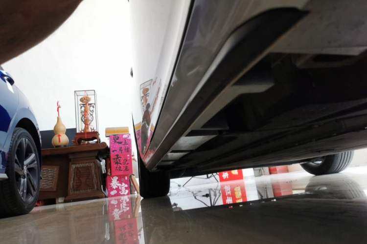 Used AION S 2023 Meizu 580 Lithium Iron Phosphate Right Side Sill