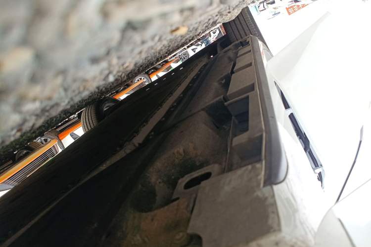 Used AION S 2023 Meizu 580 Lithium Iron Phosphate Right Side Sill