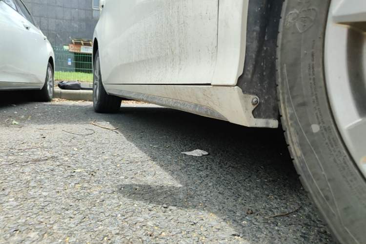 Used AION S 2023 Meizu 580 Lithium Iron Phosphate Right Side Sill