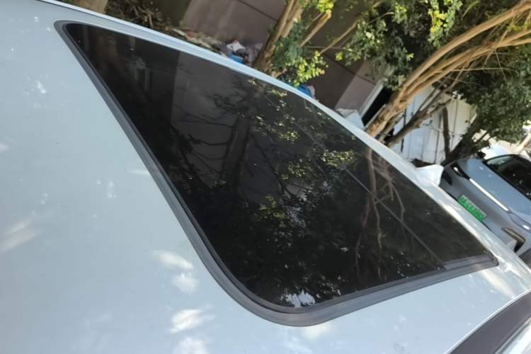 Used AION S 2023 Xuan 580 55.5 kWh Lithium Iron Phosphate Roof