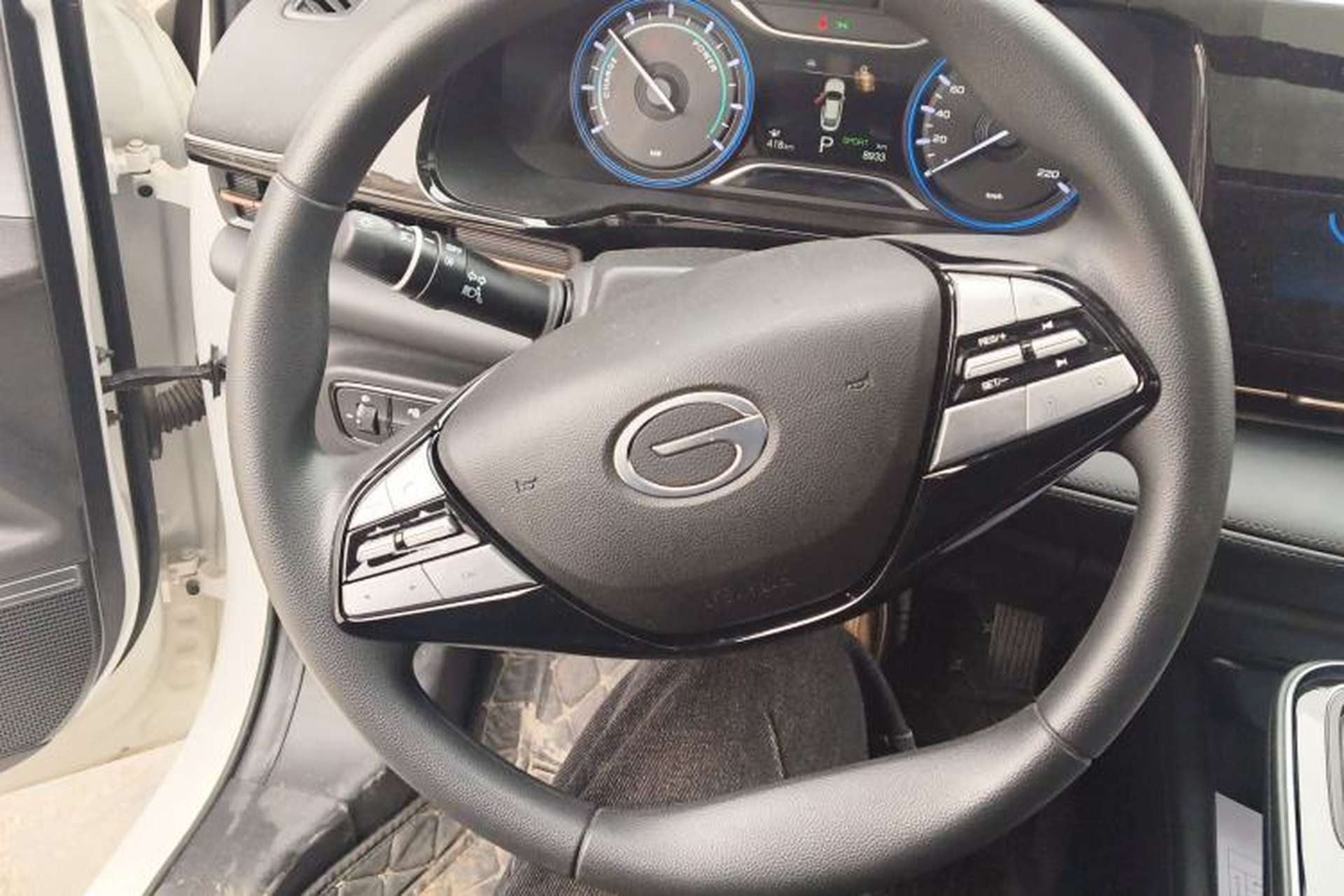 Used AION S 2023 Meizu 580 Lithium Iron Phosphate Steering Wheel