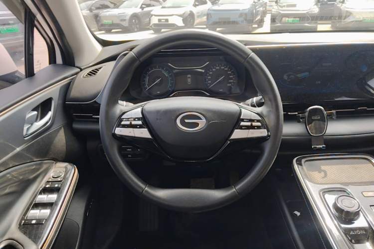 Used AION S 2023 Meizu 580 Lithium Iron Phosphate Steering Wheel