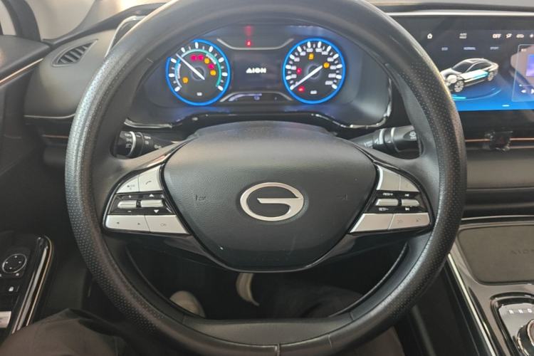 Used AION S 2023 Meizu 580 Lithium Iron Phosphate Steering Wheel