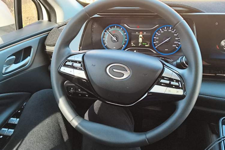Used AION S 2023 Meizu 580 Lithium Iron Phosphate Steering Wheel