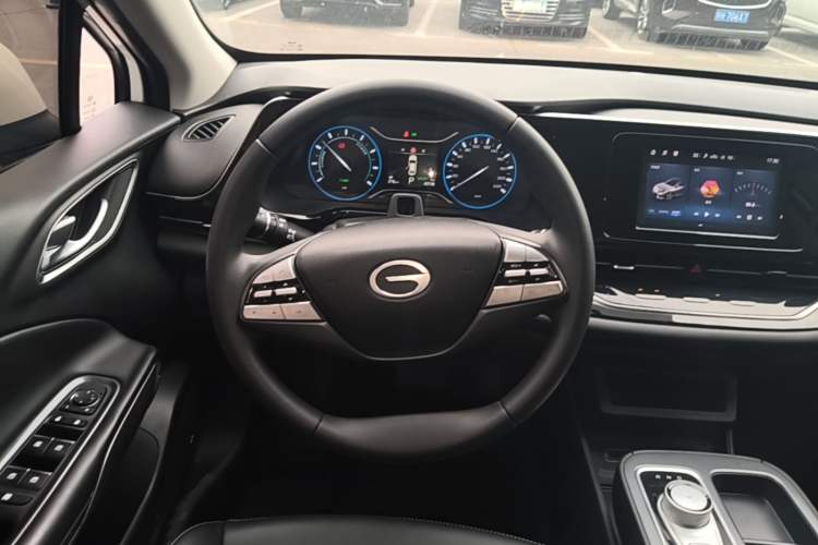 Used AION S 2023 Xuan 530 48.67 kWh Lithium Iron Phosphate Steering Wheel