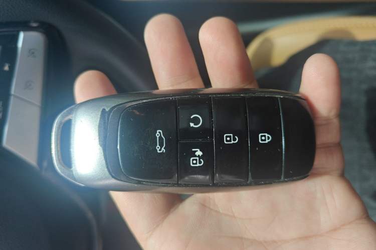 Used AION S 2023 Meizu 580 Lithium Iron Phosphate Vehicle Key