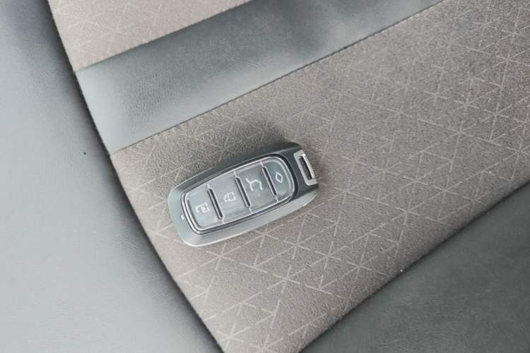 Used AION S 2023 Meizu 580 Lithium Iron Phosphate Vehicle Key