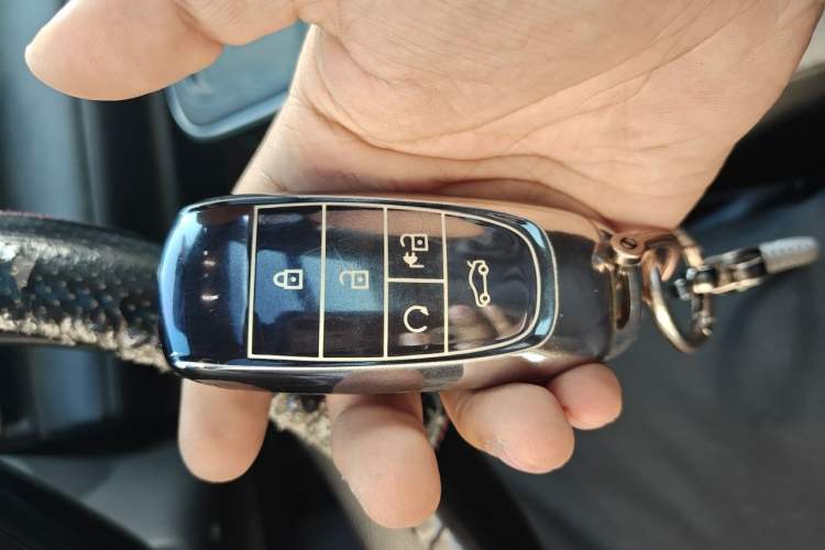 Used AION S 2023 Xuan 580 55.5 kWh Lithium Iron Phosphate Vehicle Key