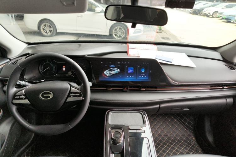 Used AION S  Center Console
