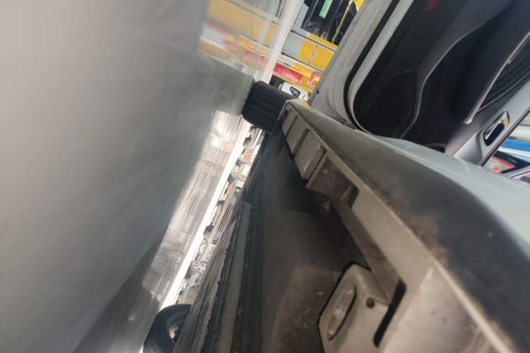 Used AION S  Left Side Sill