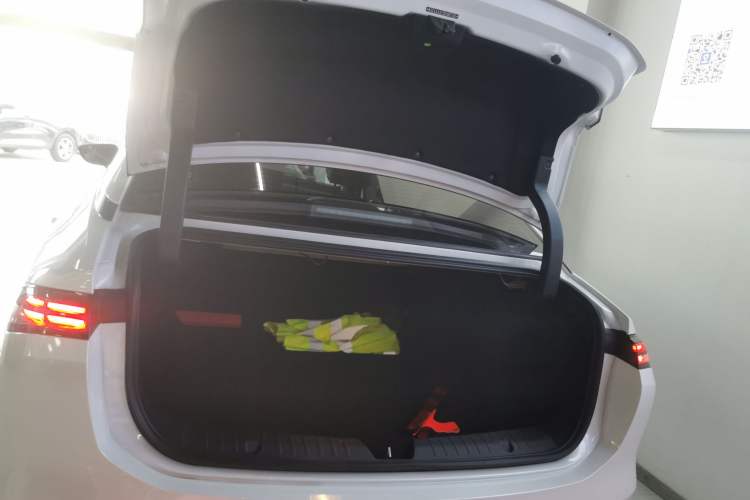 Used AION S MAX 2024 70 Star Edition 54.6 kWh Trunk