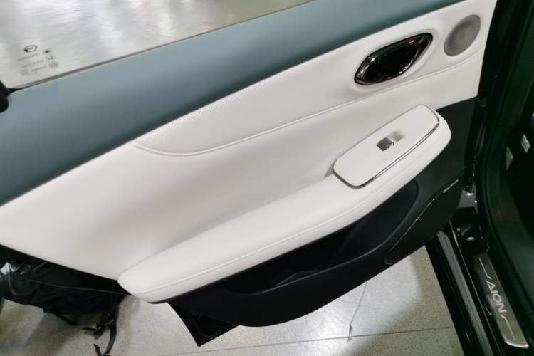 Used AION S MAX 2024 80 Star Edition Ternary Lithium Left Rear Door Interior