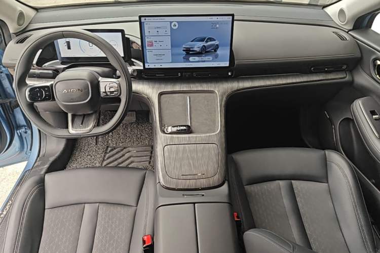 Used AION S MAX 2024 70 Star Edition Center Console