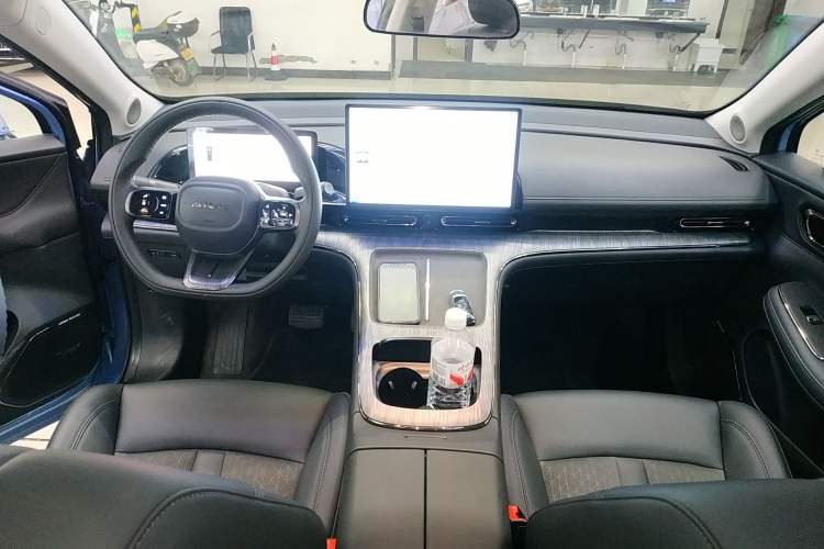 Used AION S MAX 2024 80 Star Edition Ternary Lithium Center Console