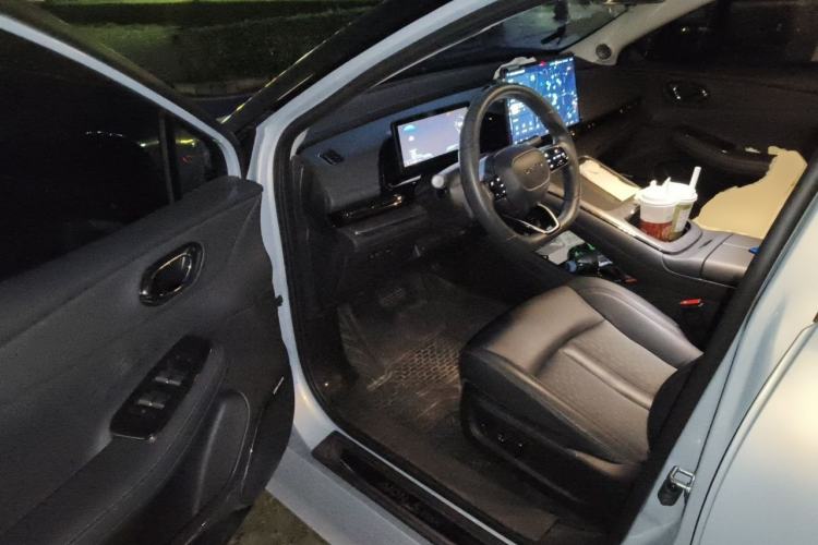 Used AION S MAX 2024 70 Star Edition 54.6 kWh Driver Seat