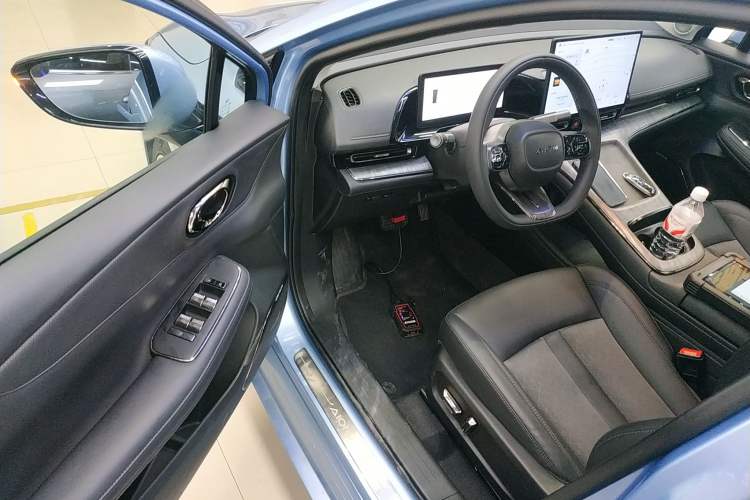 Used AION S MAX 2024 80 Star Edition Ternary Lithium Driver Seat