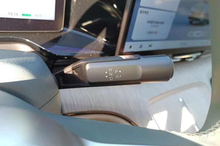 Used AION S MAX 2024 80 Star Edition Ternary Lithium Gear Lever