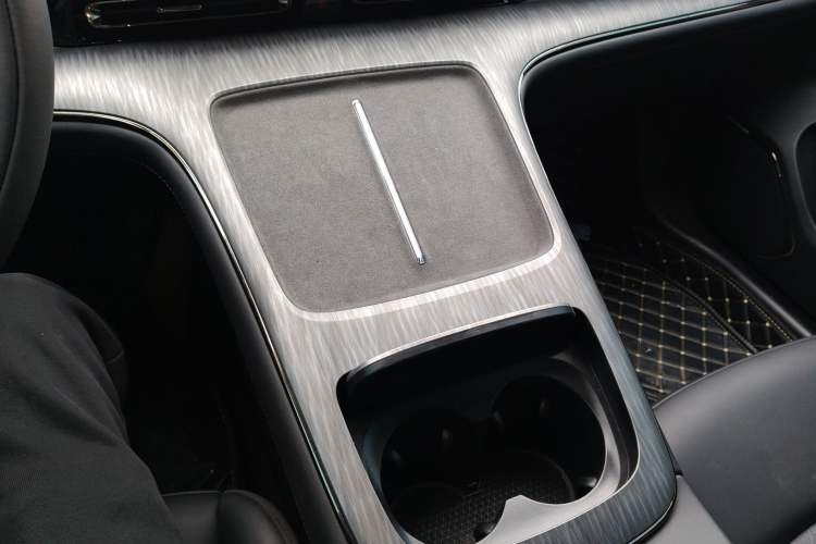 Used AION S MAX 2024 70 Star Edition Gear Lever