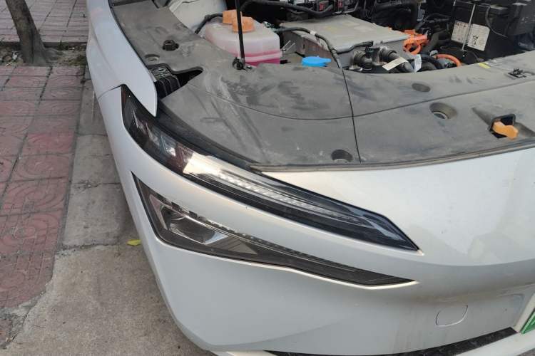 Used AION S MAX 2024 70 Star Edition 54.6 kWh Right Front Headlight
