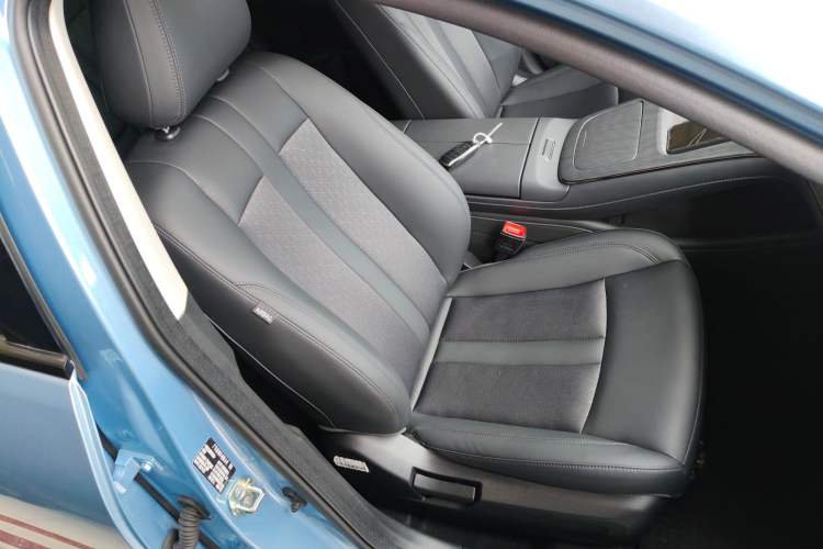 Used AION S MAX 2024 80 Star Edition Ternary Lithium Right Front Seat