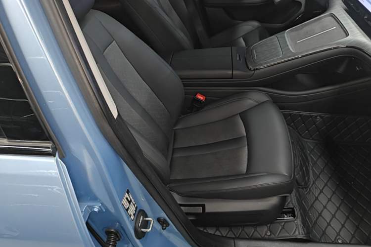 Used AION S MAX 2024 70 Star Edition Right Front Seat