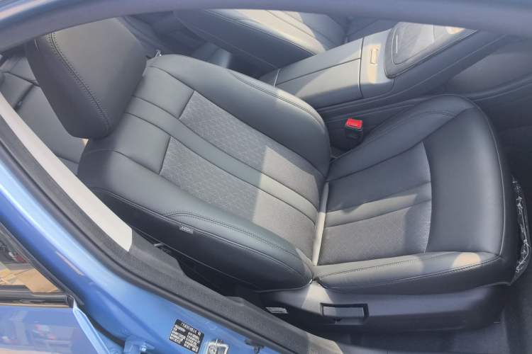 Used AION S MAX 2024 80 Star Edition Ternary Lithium Right Front Seat