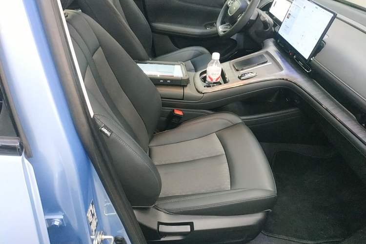 Used AION S MAX 2024 80 Star Edition Ternary Lithium Right Front Seat