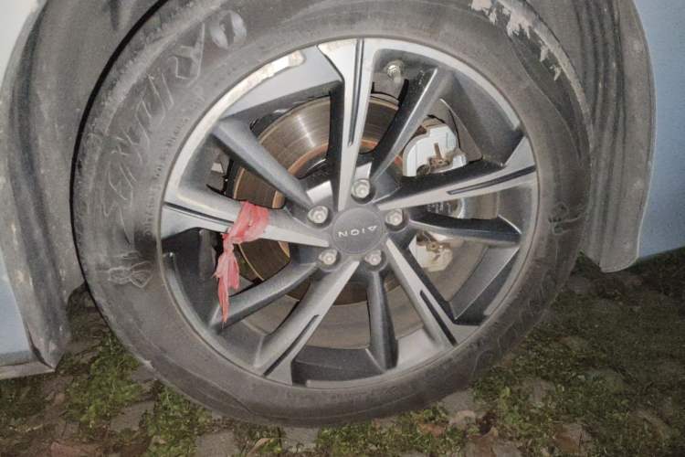 Used AION S MAX 2024 70 Star Edition 54.6 kWh Right Front Wheel Hub